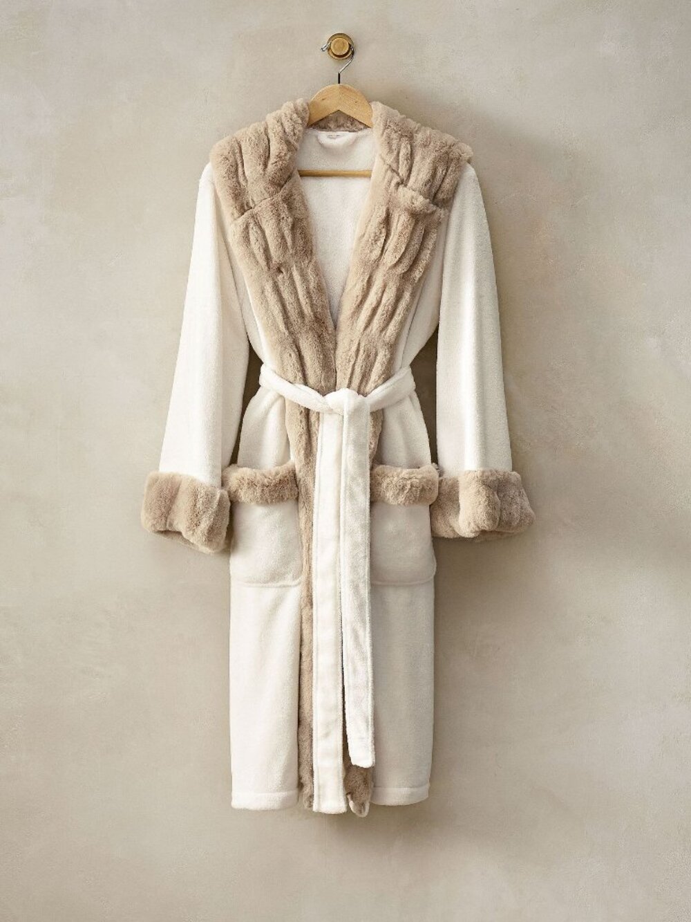 Brand new Pottery barn Faux Fur Trim Robe - Cream with Taupe Trim